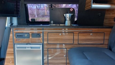 The Incredible Chris – 6 seater VW Campervan, Fully converted, 60,000 milage