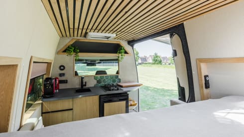 Oaki Doaki – 3p Volkswagen bus from 2025