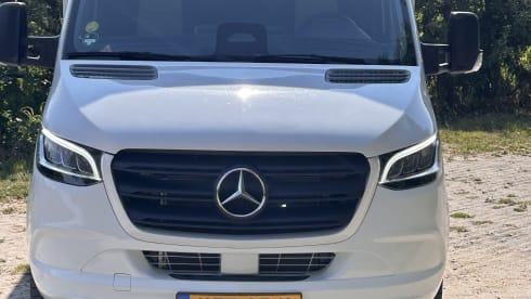 Mooi Mercedes Benz 4 p, van 2025 – Mercedes-Benz semi-intégrée à 4 places à partir de 2025
