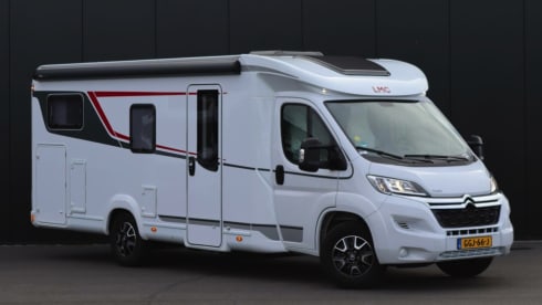 11 LMC Tourer 730 – 11 LMC Tourer 730