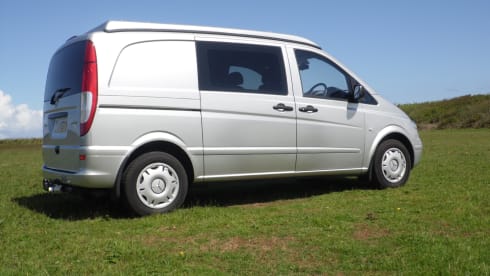 Dougal – 4 berth Mercedes-Benz Campervan from 2010