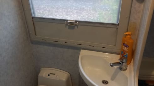 Camper omologato per 6, A/C cabina, Turbovent, pannello solare, portabici 4