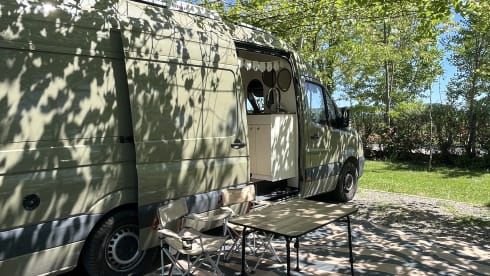 Luxurious and stylish converted Sprinter L4H3 from 2017