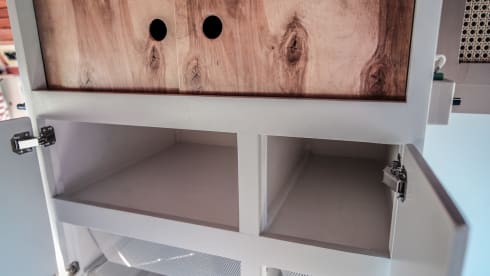 Elton – Elton – vom Oldtimer-Krankenwagen zum Traum-Wohnmobil