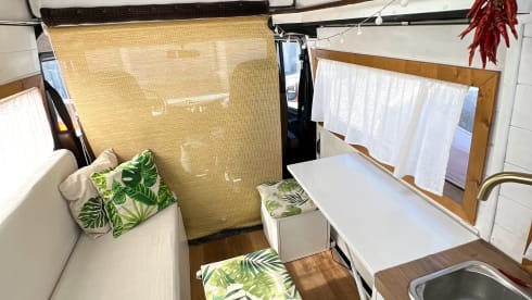 Maui – VAN MERCEDES WESTFALIA T1
