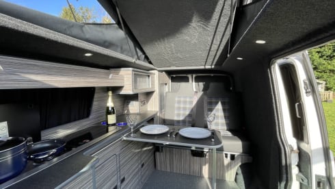 Carolina – T6 Luxury Conversion - Dog Friendly, Insurance included