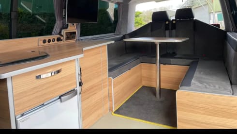 Buzz – 4 berth Volkswagen campervan from 2011