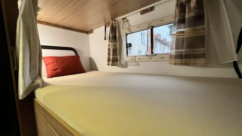 Dolly – Luxury 7 birth Family Motorhome 