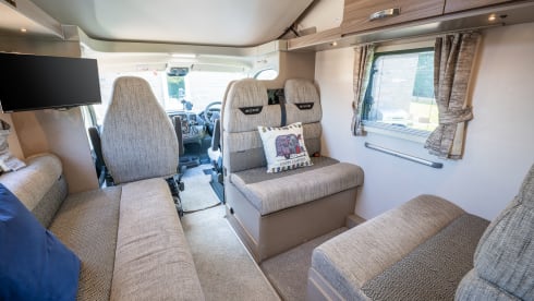 Swift Edge 486 ULT – 2-6 berth Swift EDGE 486 ULT