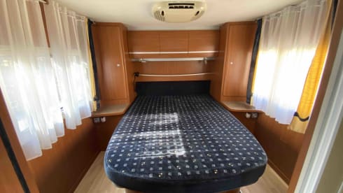 MAO TRAVEL – CAMPING-CAR CHALLENGER 4 PLÄTZE 4 BETTEN KINOBILDSCHIRM