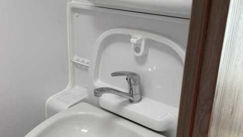 John The Dormobile – 4 berth Peugeot bus from 2022