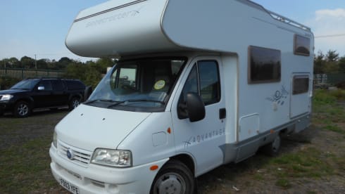 Easy 7  motorhome 6 berth Dethleffs 