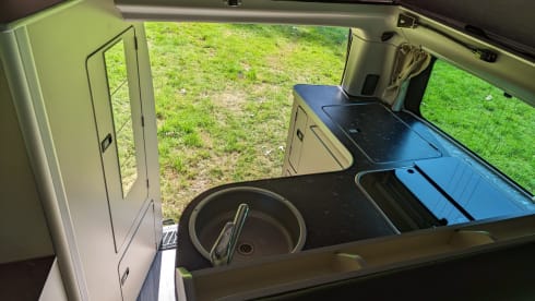 The Fugget – Reliable Ford Nugget, 69,000 km, urban camper, comfortable, complete