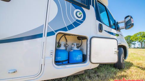 Luxury hotel room (family camper) on wheels...