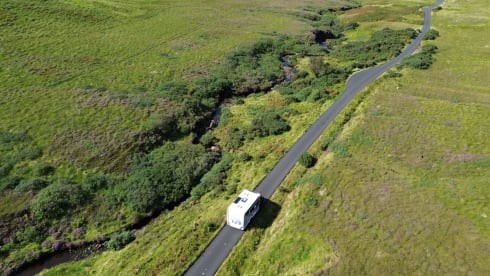 Den Trotter – Den Trotter - Sunlight Adventure 