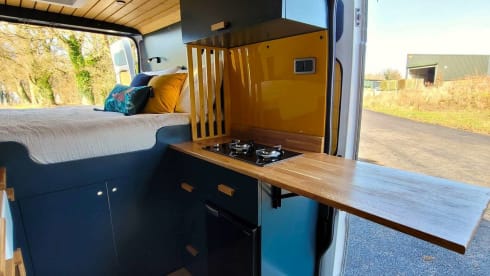 Monty Hauls – Monty Hauls Go Explore Van