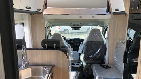 A75 SL  – Motorhome SunLiving A75 SL Alkoven #Family vacation