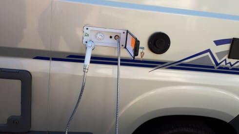 Compact bus camper with many useful extras