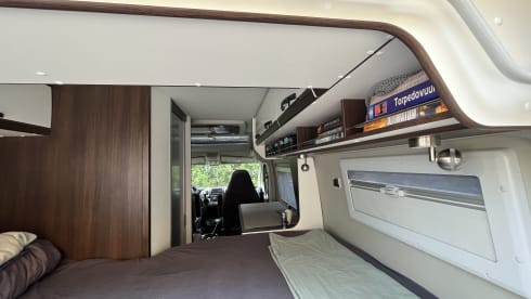 Ranger – New possl summit, bus camper of the year, with skyroof!