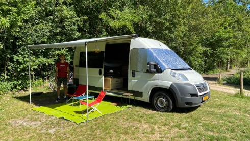 Flarrie! – Op avontuur met onze zelfbouw Jumper!