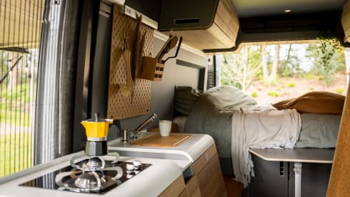 Camper Puck! – Luxurious, hip and very complete bus camper! Fiat Ducato L4