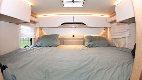 Glamper Camper – Hymer BMCT 680 5 persons!
