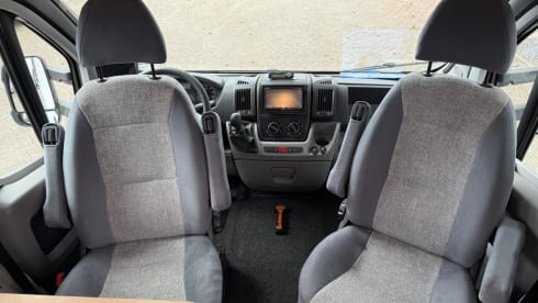 ruime 2p Fiat semi-integrated uit 2007