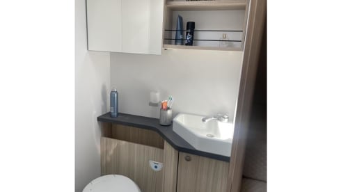 Casita on Wheels –  Luxury 4/5p Sun Living semi-integrated from 2022 off-grid