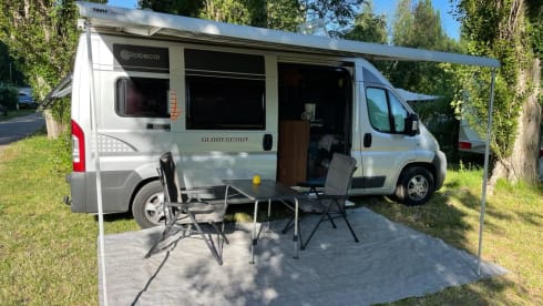Cozy strong Pössl bus camper, fully equipped!