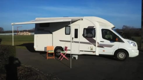 4p Benimar semi-integrated uit 2015