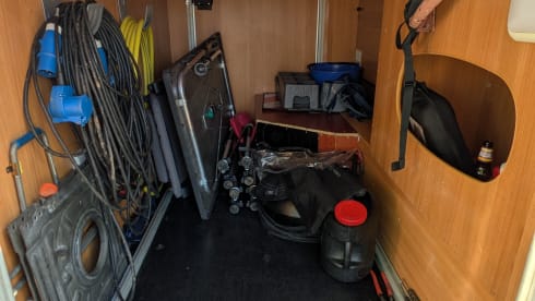 5p Ford alcove from 2007