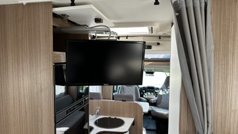 4p Carado semi-integrated from 2022