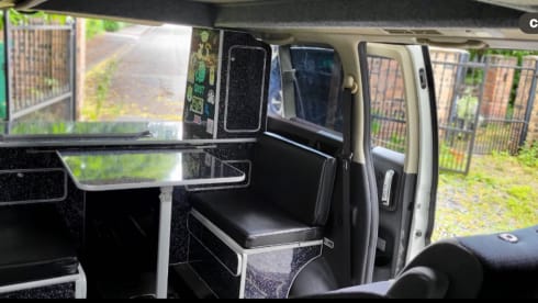 Elgrandy – Cool 3 berth Nissan ELGRAND campervan from 2005 with pop roof