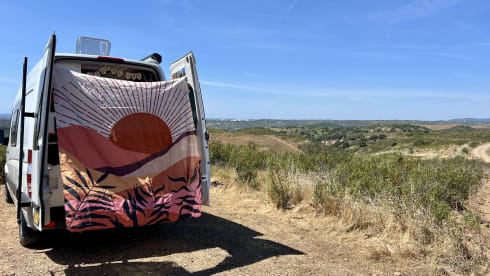 The Johnnie – Off-grid Mercedes Sprinter self-build camper