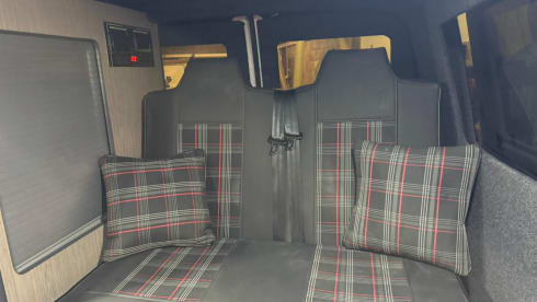 Snow White  – 4 berth Volkswagen campervan from 2020