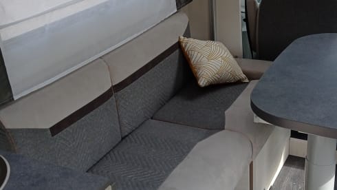 720 Titanium Premium – 5p Chausson semi-integrated from 2021 - NEW CONDITION