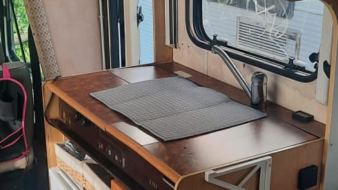 Green 2 – 🚐 Green 2 – Il Nonno dei Camper… ma con il Cuore Caldo e il Frigo Freddo! 🌍