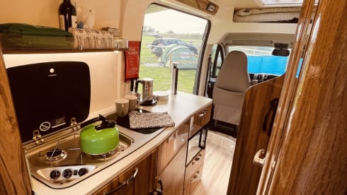 Coopers Camper – Autobus Peugeot a 4 posti letto dal 2022