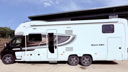 Swift semi-integrale caravan met 6 slaapplaatsen, vanaf 2018.