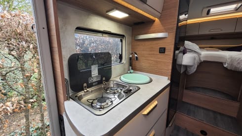 2p - 5 étoiles Knaus semi-intégré à partir de 2024