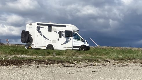 Wanda – New Luxury 2 berth Motorhome