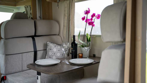 6 posti barca Peugeot Elddis Autoquest 196