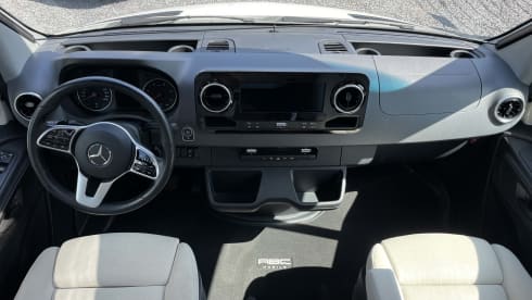 2p Hymer semi-integrated from 2021