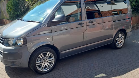 Callie – 4 berth Volkswagen campervan