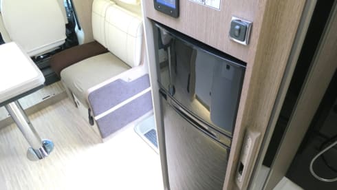 P 745 GLG – MCLOUIS MC4 273 Ford