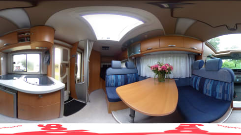 Sunny Boy – 4 P Knaus Sun TI camper, large bed, 2 x air conditioning - Nijmegen region