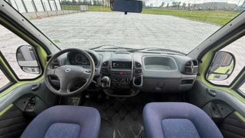 Adria twin – 2p Fiat bus uit 2005