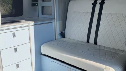 Iris – 4 Berth VW T5 Camper