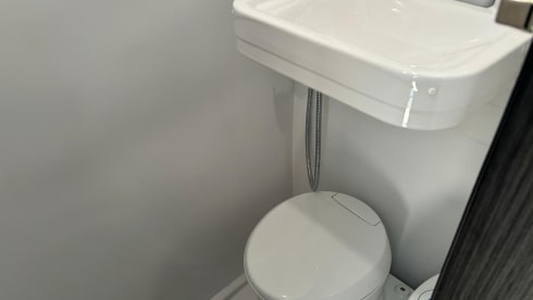 Holly – 2/3 berth Volkswagen campervan from 2023