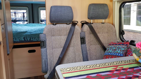 SUPER BUS CAMPER KNAUS BOXSTAR WITH CARRIER FOR ELECTRIC BIKES